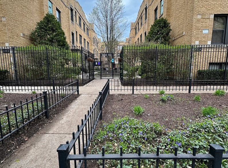 Building Photo - 1360 W Estes Ave