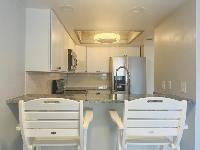 Building Photo - 3142-3153 Sir Hamilton Cir