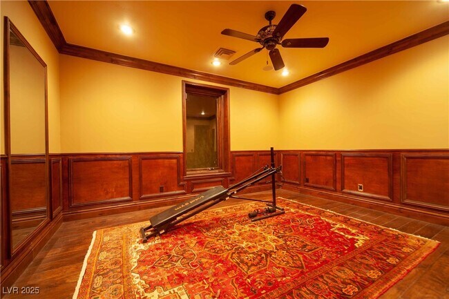 Building Photo - 514 Mandalay Ct