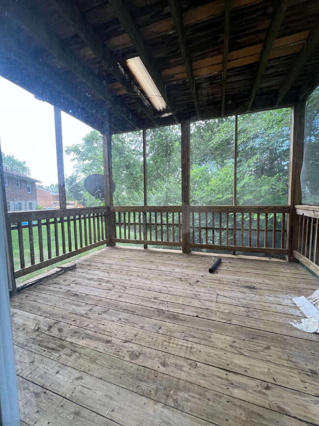 Building Photo - 3 Bdrm / 2.5 Bath House Available Now!!! N...