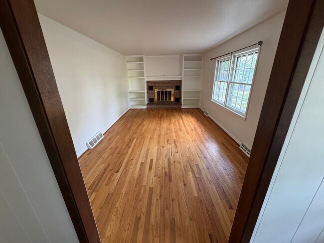 Building Photo - 5200 Winterhill Ct