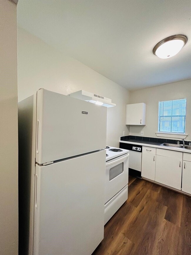 Building Photo - 3629 N MacGregor Way