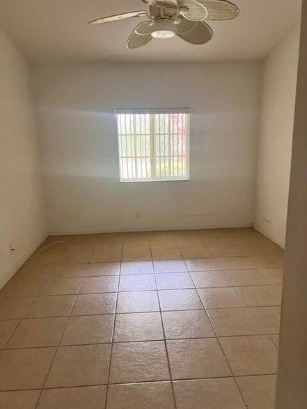 Building Photo - 2405 Windjammer Way