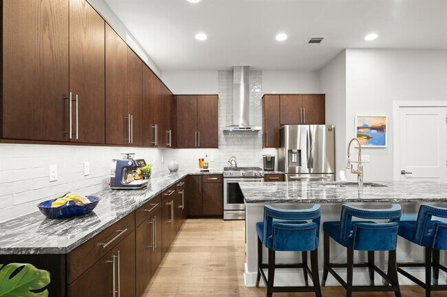 Building Photo - 3905 Clawson Rd