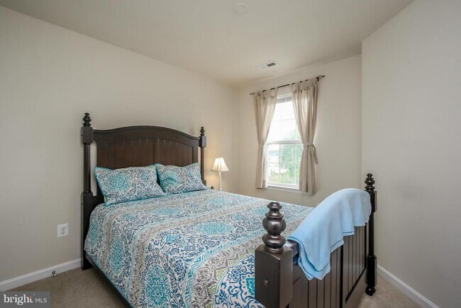 Building Photo - 7532 Briargrove Lane