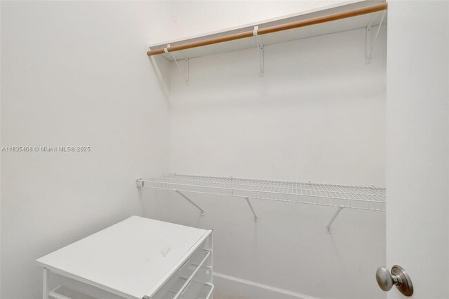 Building Photo - 5765 SW 84th St