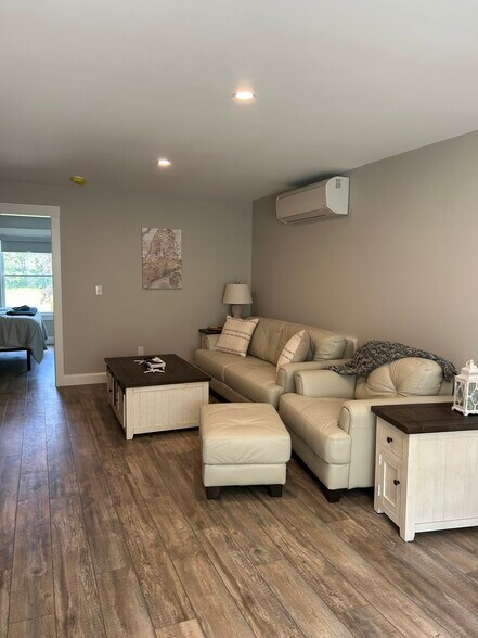 living room - 5 Woodgate Rd