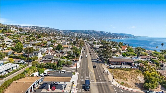 Building Photo - 1290 N Coast Hwy