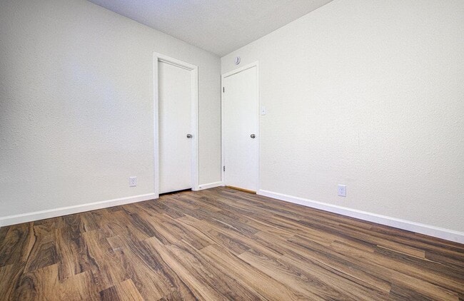 Building Photo - 1306 Bonnie Brae St