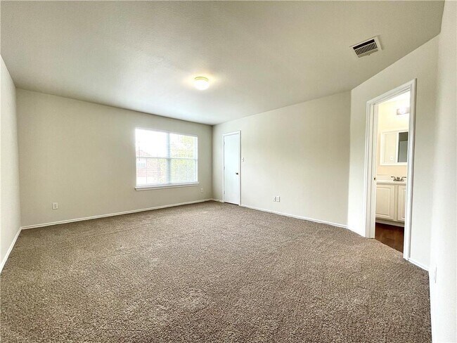 Building Photo - 18120 Topsail St