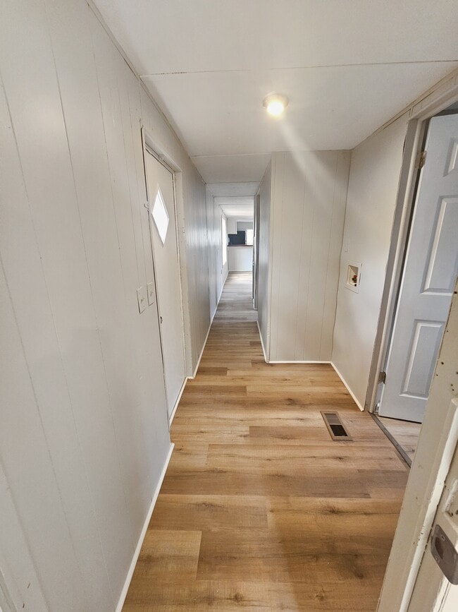 Building Photo - 17 Eldorado Dr