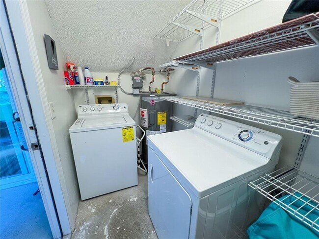 Building Photo - 6721 121st Ave N