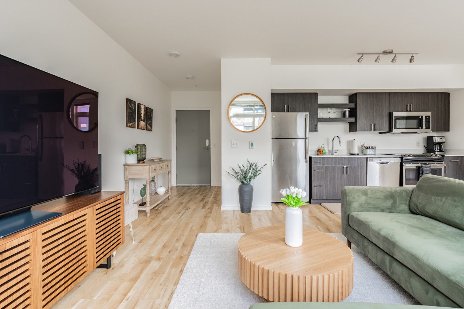 Building Photo - 2207 E Union St