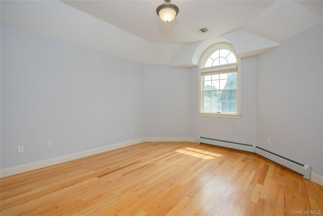 Building Photo - 23 Sandyfields Ln