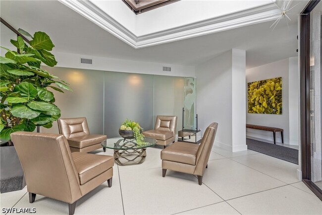 Building Photo - 5555 Heron Point Dr