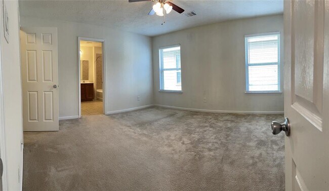Building Photo - 19014 Bailey Oaks Ln