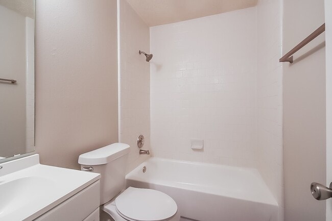 Building Photo - 19719 Morning Glory Terrace Ct