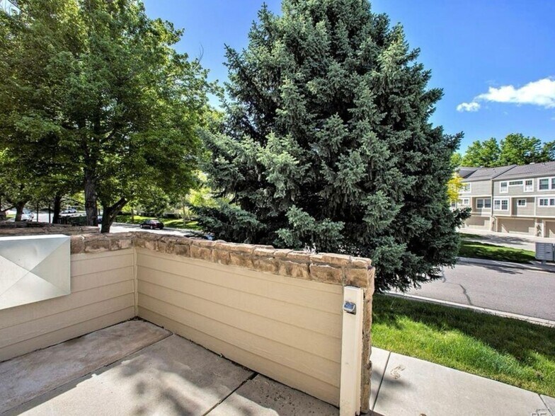 Building Photo - 329 W Jamison Cir