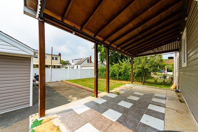 Building Photo - 44 Lincoln St