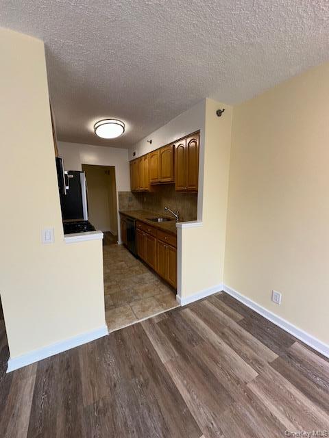 Building Photo - 14 Nosband Ave