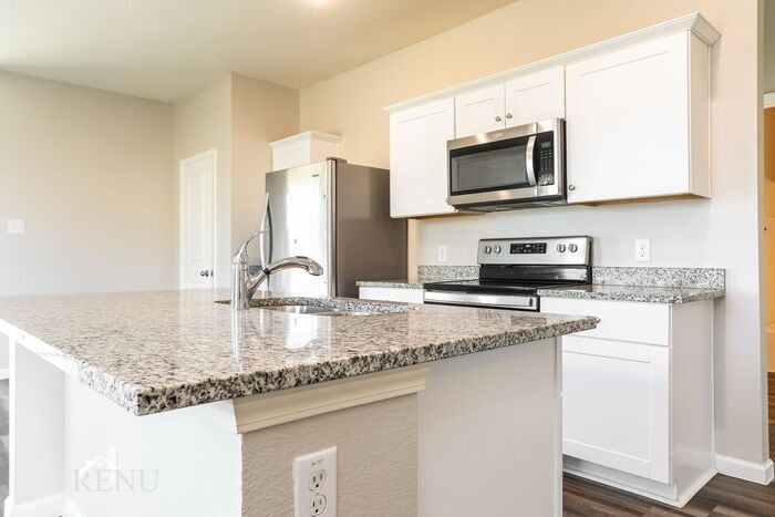 Building Photo - 6612 Charleston Dr