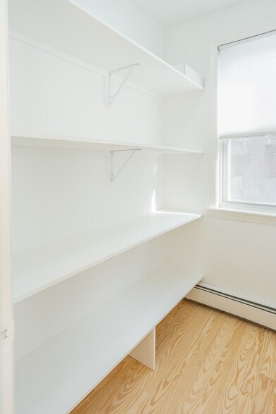 Building Photo - 34 White Pl