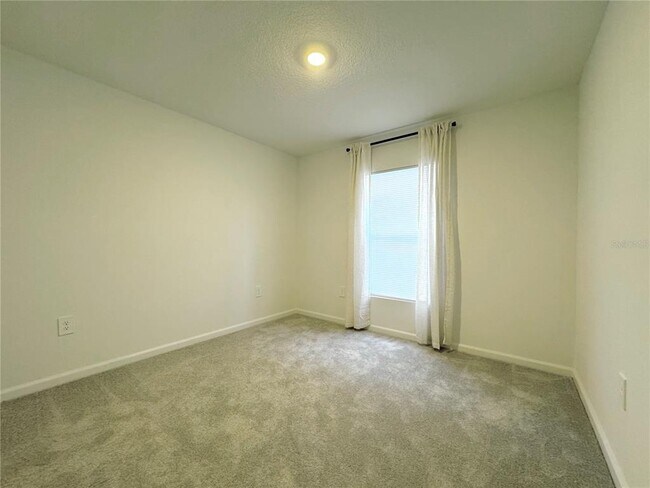 Building Photo - 1922 Sarah Street