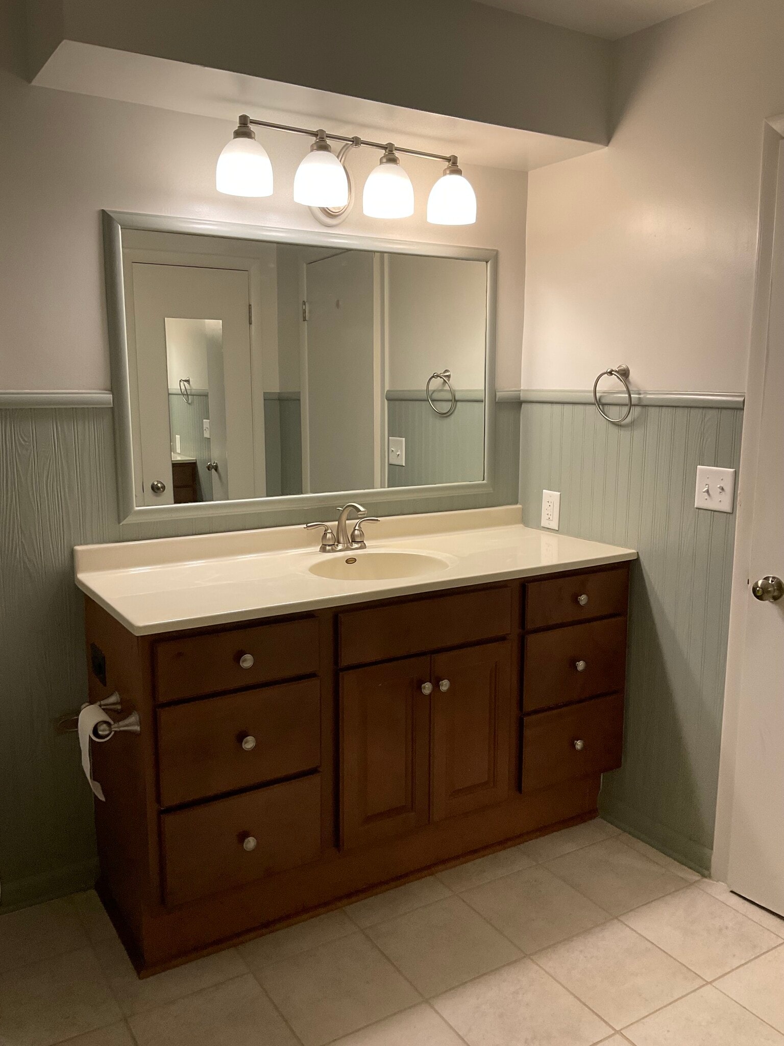 Vanity in bathroom - 419 Peachtree Cir