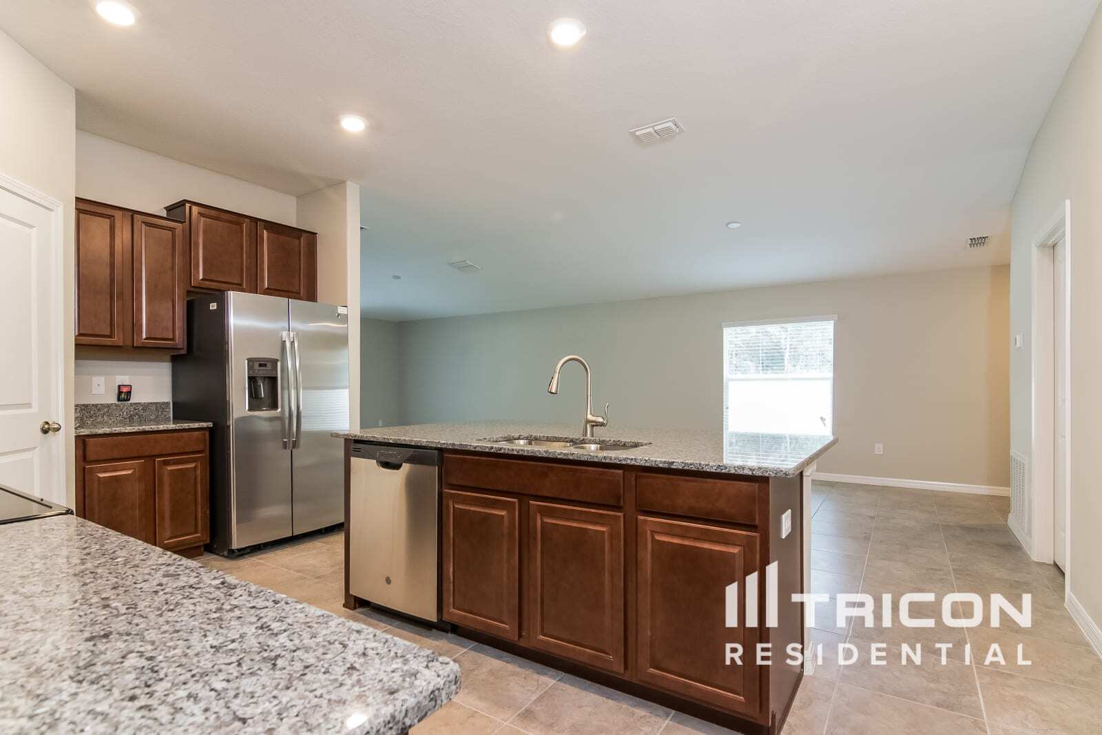Building Photo - 1748 Broad Winged Hawk Dr