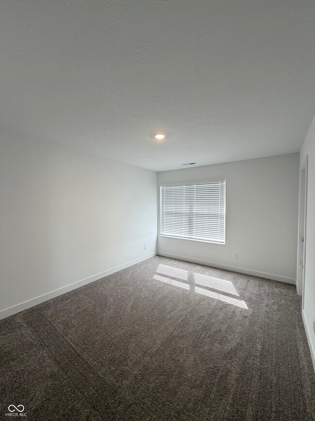 Building Photo - 1208 Taggart Wy