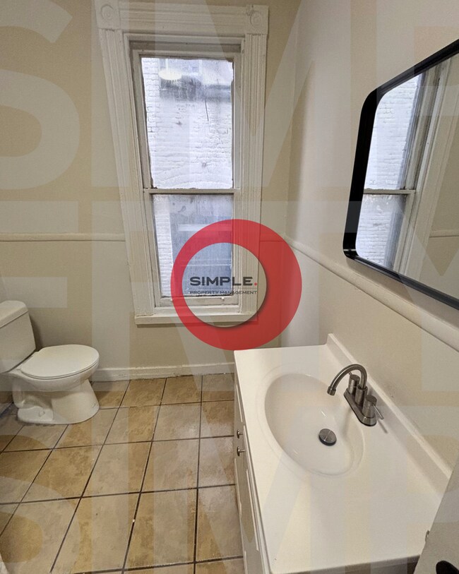 Building Photo - 230 N 4th St