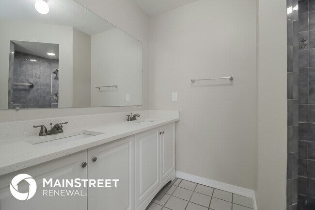 Building Photo - 6090 Alden Ave