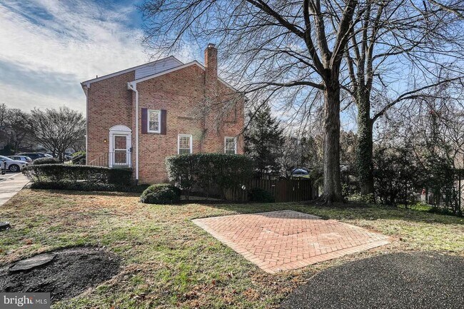 Building Photo - 10246 Arizona Cir