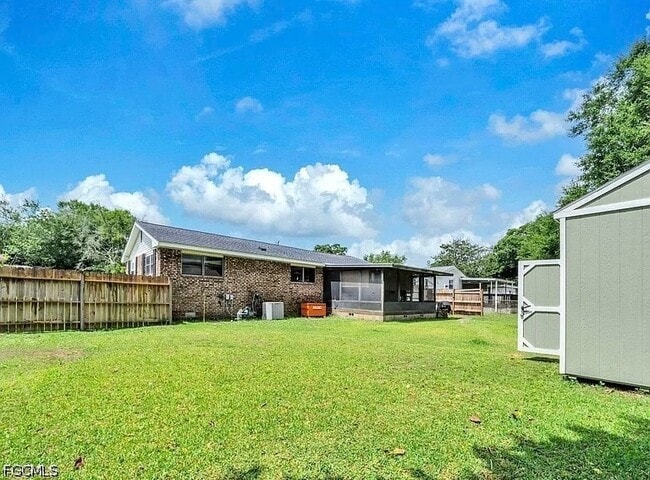 Building Photo - 141 Rainbow Dr NW