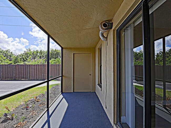 Building Photo - Mystic Gardens 5319-1905