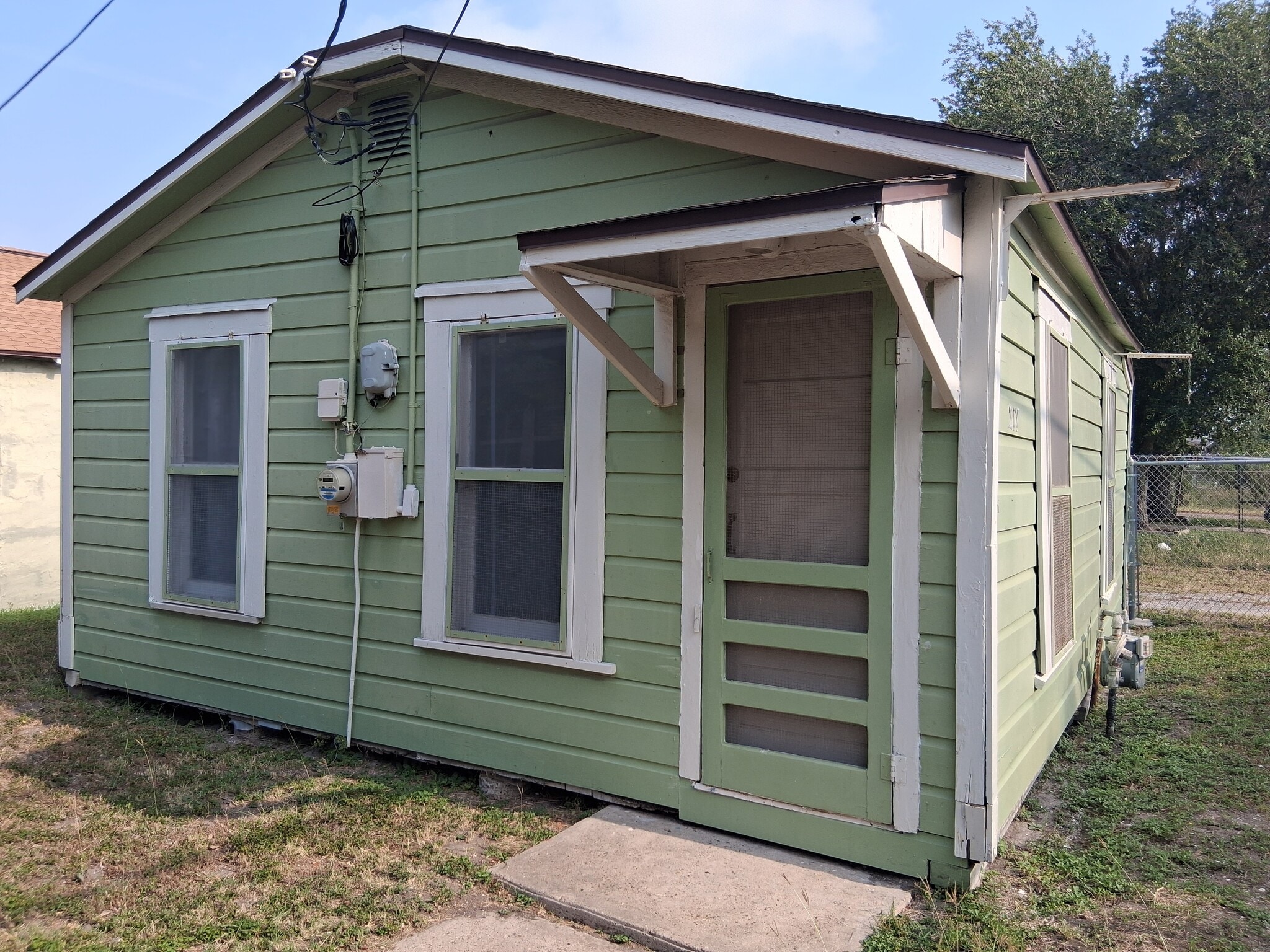View of Apartment - 217 Hiawatha St