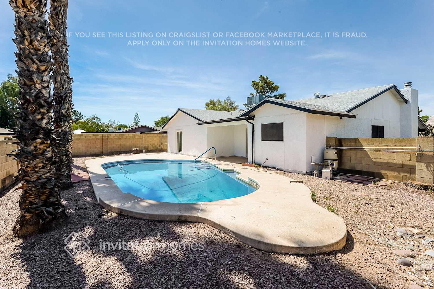 Building Photo - 1721 E 8th St