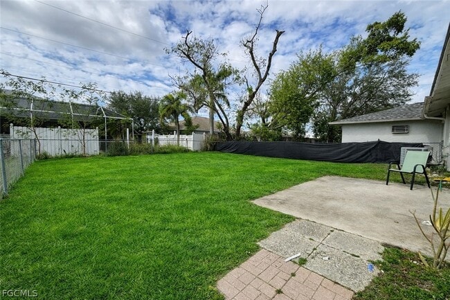 Building Photo - 1718 SW Santa Barbara Pl