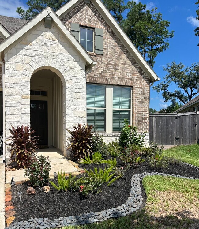 Building Photo - 322 Fanpalm Ct
