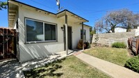 Building Photo - East Cook Bungalows