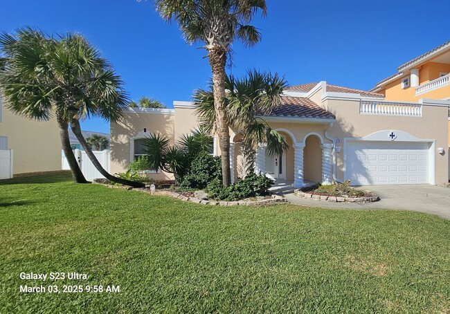 Building Photo - Upscale Pool Home