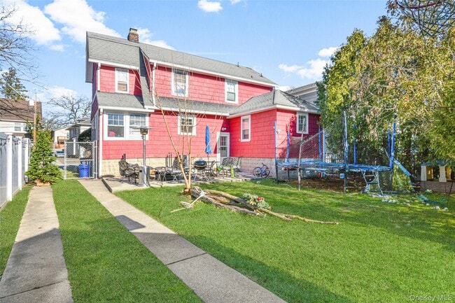 Building Photo - 1083 Hunter Ave