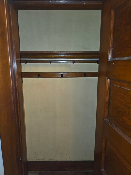 Extra Closet 2 - 12 Leland Rd