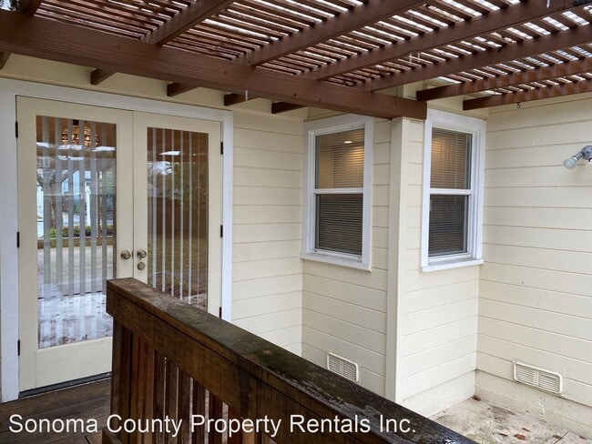 Building Photo - 3 br, 2 bath House - 2115 Montecito Ave