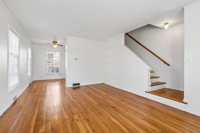 Building Photo - 2100 Sumner St