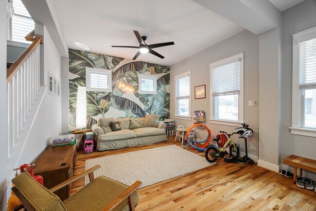 Building Photo - Amazing 3 Bedroom Home in Church Hill!! ***Available Early May 2026***