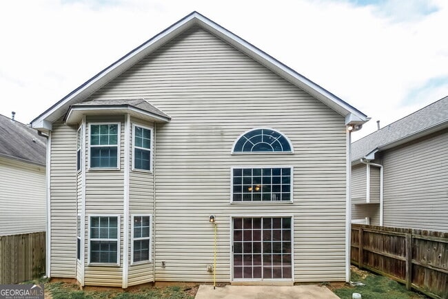 Building Photo - 137 Highland Falls Dr