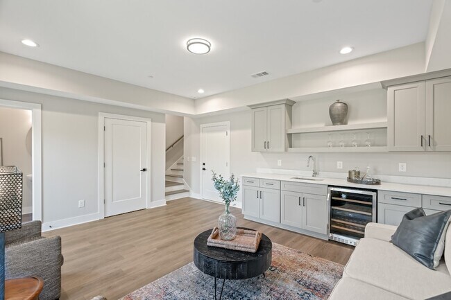 Building Photo - 210 Charlotte Everly Cir