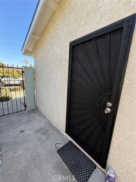 Building Photo - 735 N Bush St