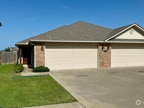 Building Photo - Hatcher-1118 (AG*)